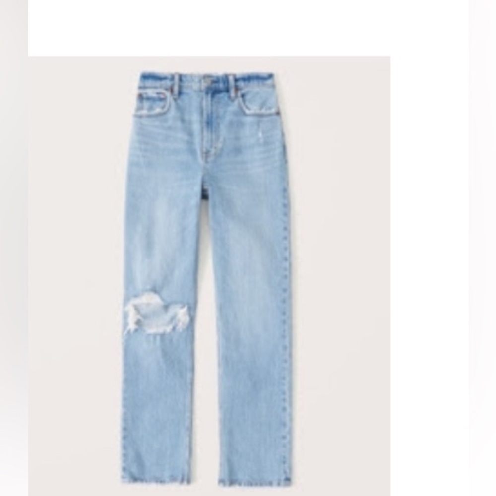 Abercrombie 90’s Straight Ultra High Rise Distressed